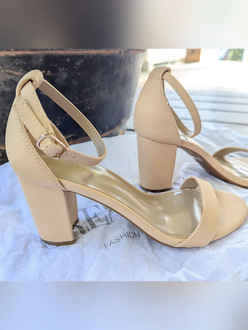Dream Pairs Nude Chunky Block Heel Sandals | Size 6.5 | Quiet Luxury